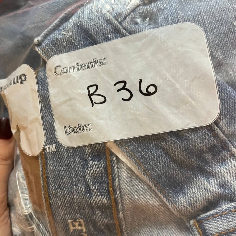 American Eagle Outfitters Vintage Hi Rise Colorblock Jeans Frayed Hem - Size 4 - Picture 11 of 11